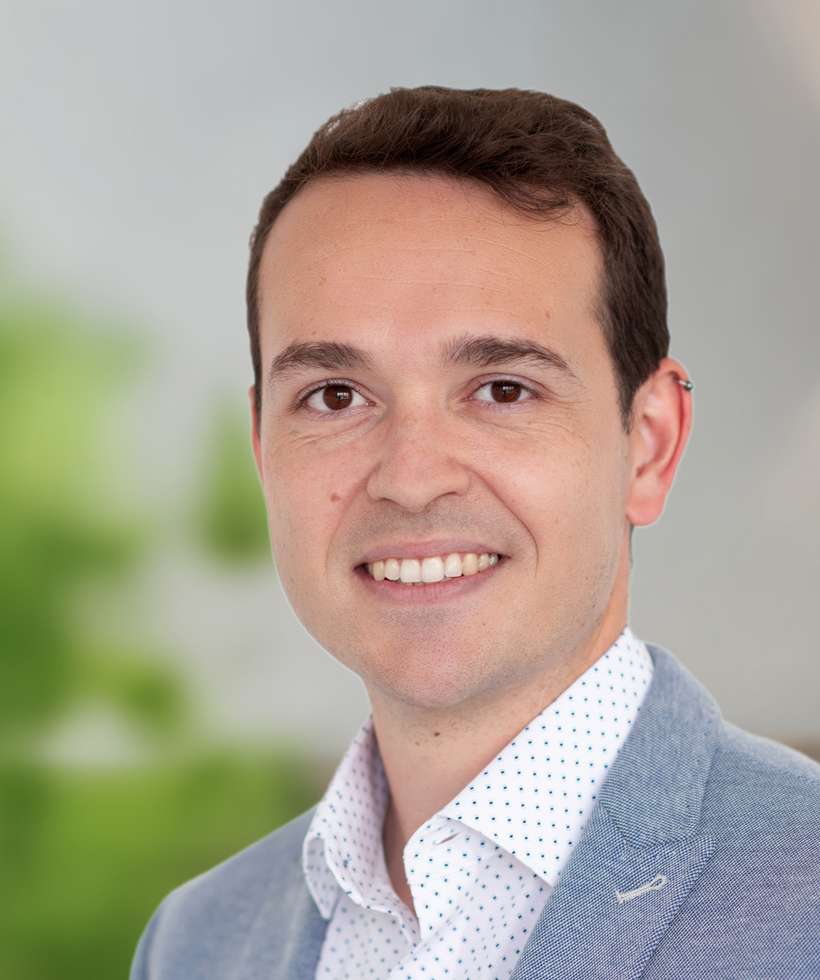 DR. STEFFEN SCHMIDGALL